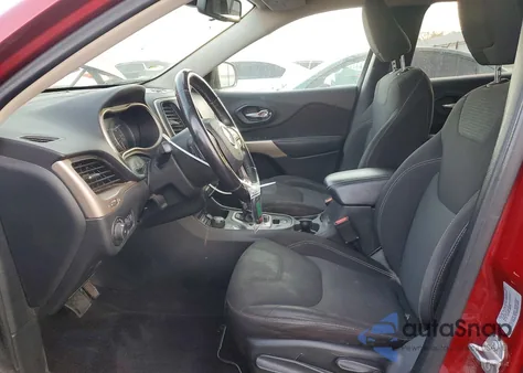 2017 Jeep Cherokee Latitude z USA, uszkodzony, nr VIN 1C4PJMCS6HD216004